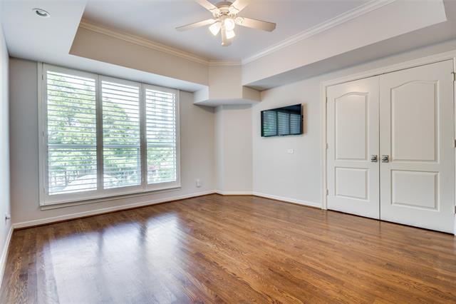 Building Photo - 3401 Lee Pkwy