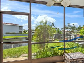 Building Photo - 4803 SW Santa Barbara Ct