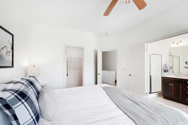 Building Photo - 7921 Dukes Dynasty Dr