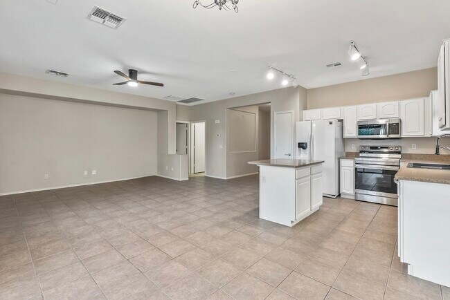 Building Photo - 11767 W Mohave St