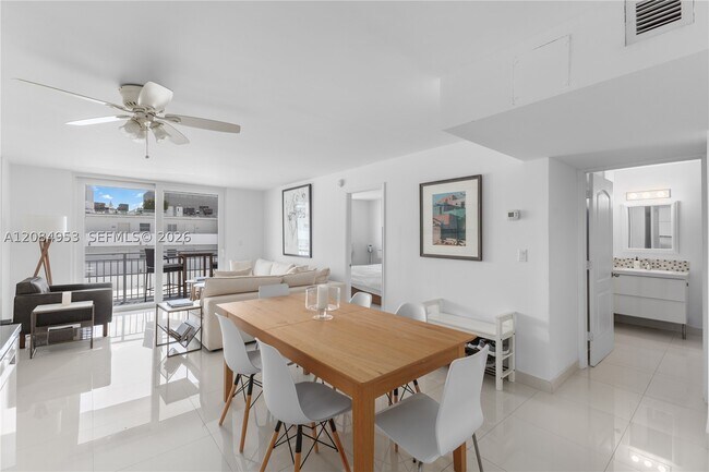 Building Photo - 345 Ocean 607