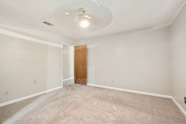 Building Photo - 2502 Cypress Ln