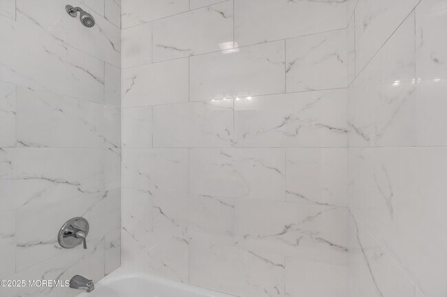 Building Photo - 1230 Dove St