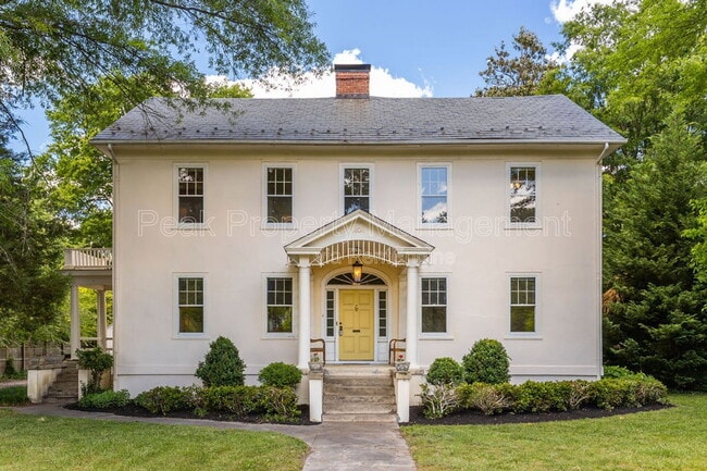 Building Photo - 1404 Wilmington Ave W