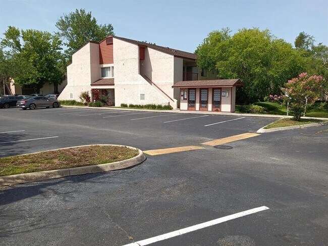 Primary Photo - 2483 Citrus Club Ln