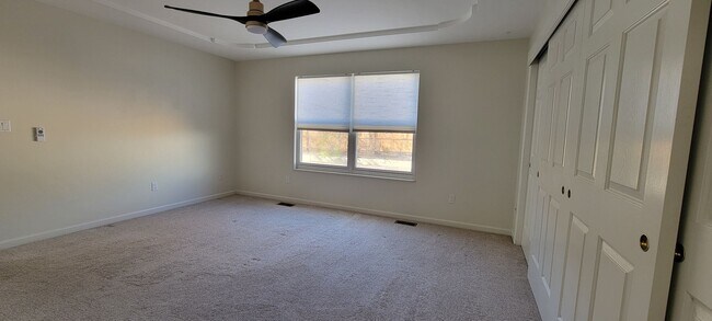 Building Photo - 2213 Twinflower W