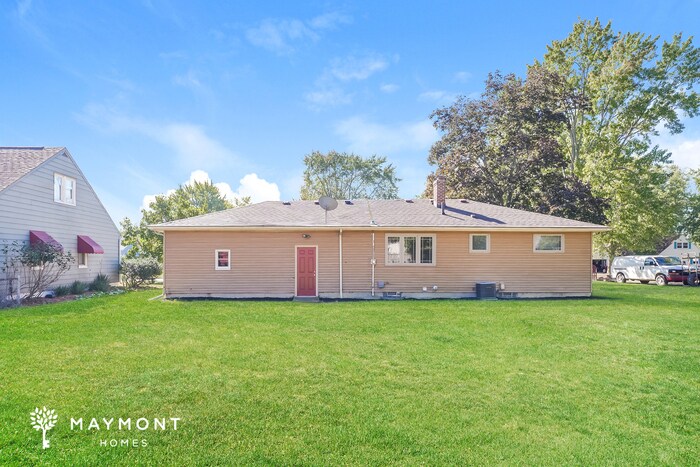 Building Photo - 3147 Wilson St