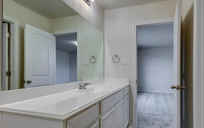 Building Photo - BEAUTIFUL NEW CONSTRUCTION IN HIDDENBROOKE