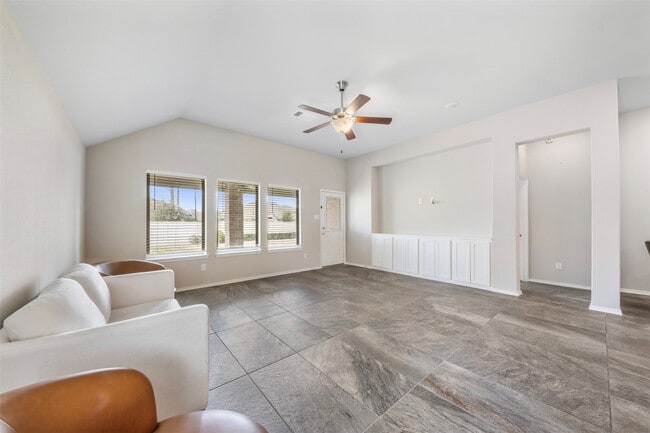 Building Photo - 4610 Orchard Creek Ln