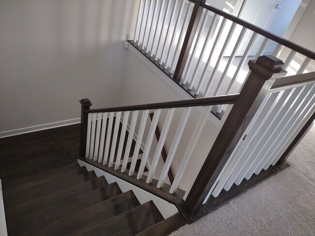 Building Photo - $300 OFF THE FIRST FULL MONTH's RENT!!! Su...