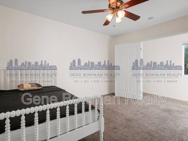 Building Photo - 6129 Pembroke Dr