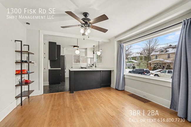 Building Photo - 1300 Fisk Rd SE