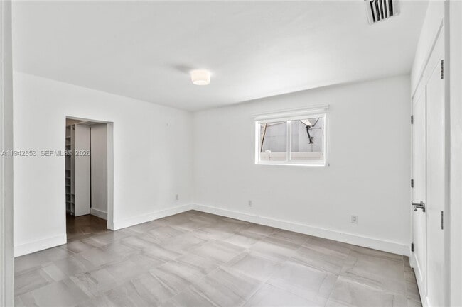 Building Photo - 3855 SW 1st St