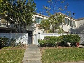 Building Photo - 4822 Argyle Dr