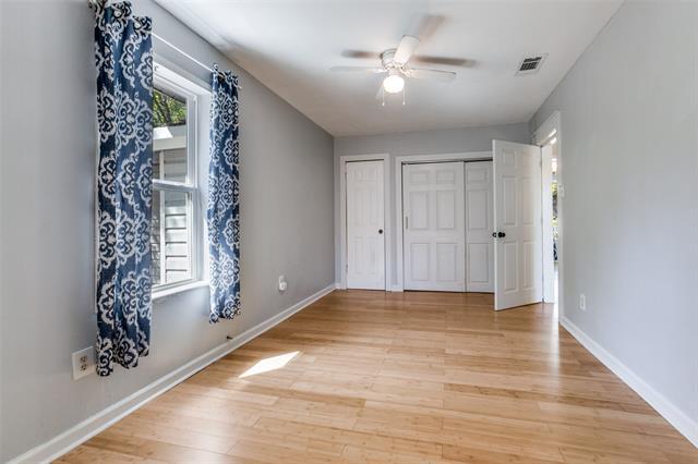 Building Photo - 8910 San Leandro Dr