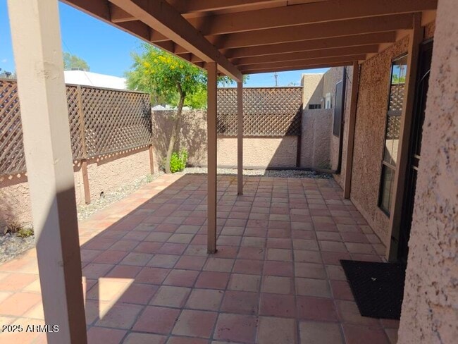 Building Photo - 8428 E Malcomb Dr