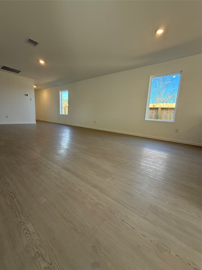 Building Photo - 14896 N Ascot Bnd Cir