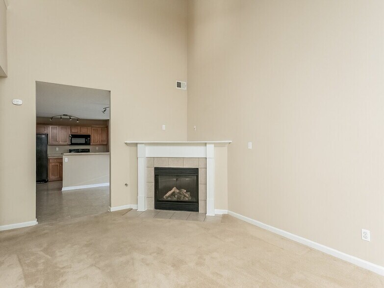 Building Photo - 7027 Maple Grove Rd