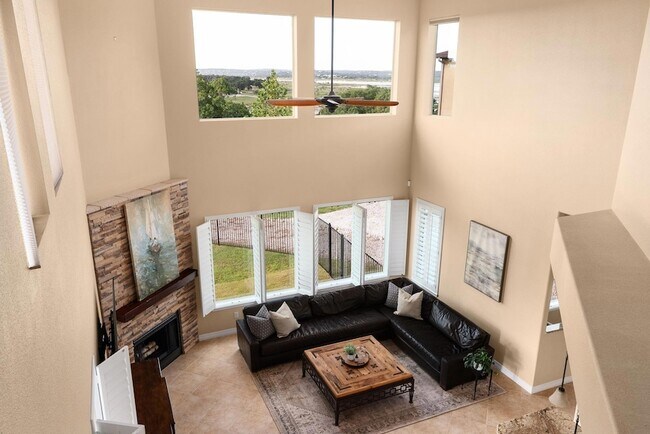Building Photo - 1472 Kings Cove Dr
