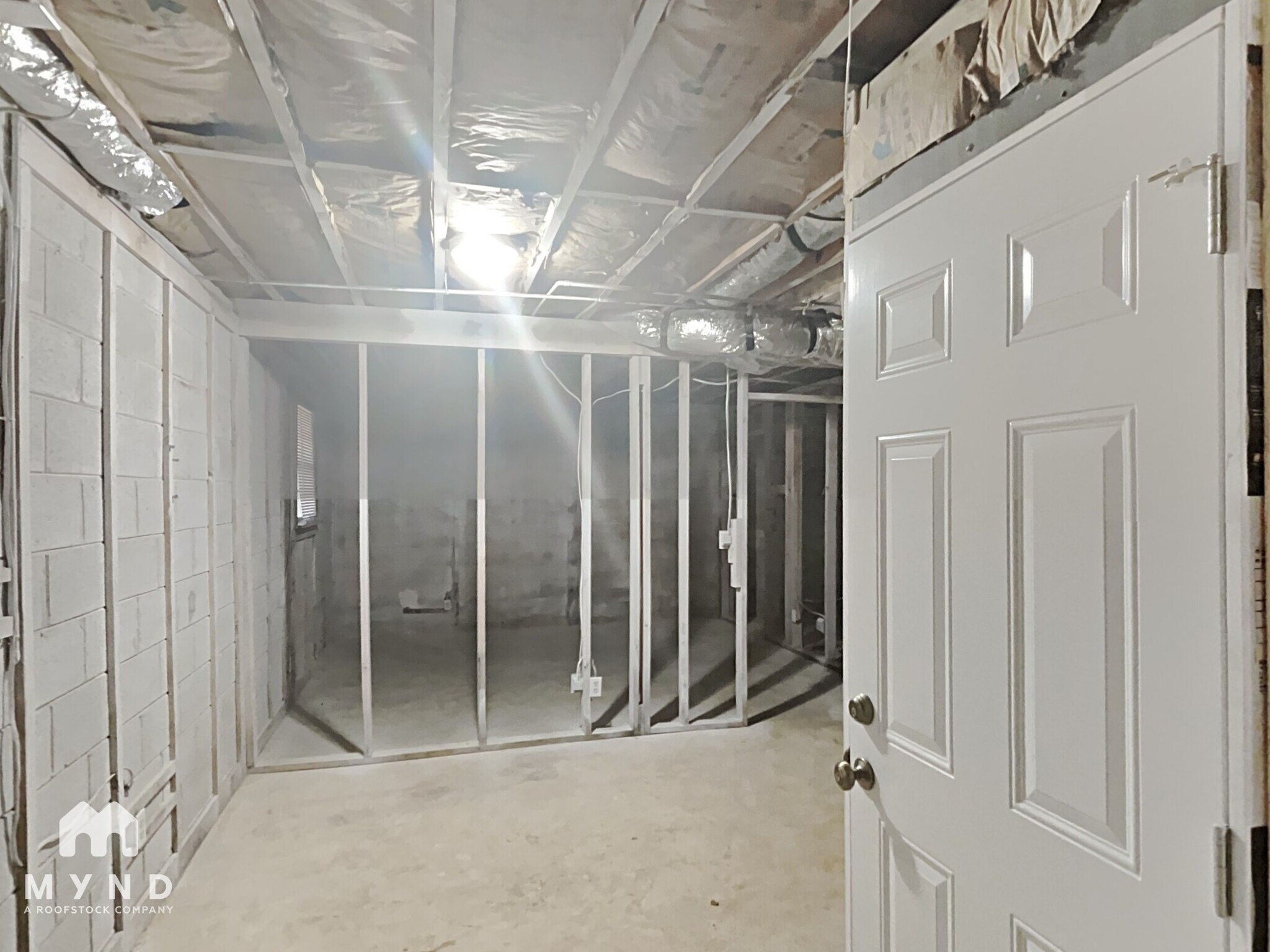Building Photo - 3672 Stanford Cir
