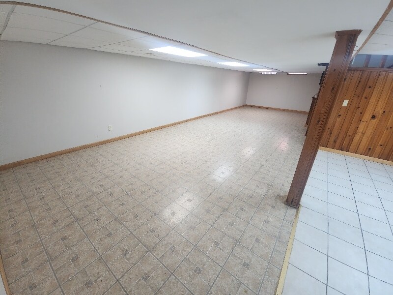 Building Photo - 20736 Crestmont Ln