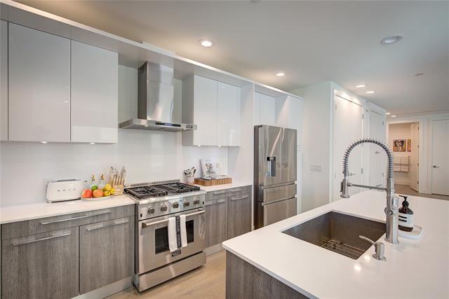 Building Photo - 3923 Cole Ave