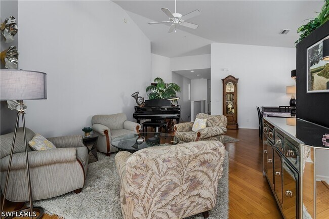 Building Photo - 640 Lalique Cir