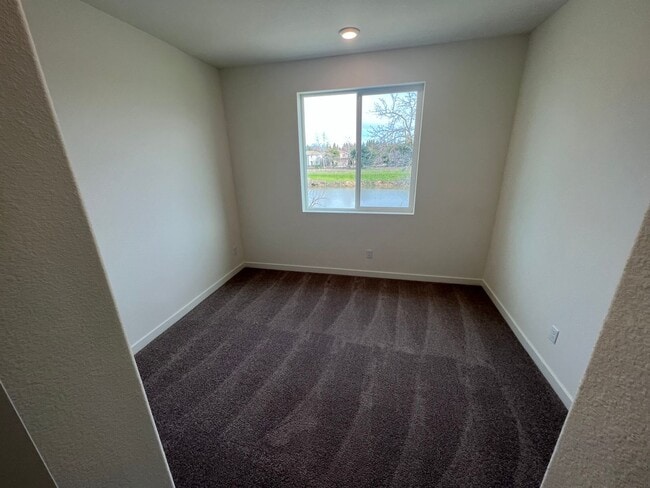 Building Photo - Single Family Natomas