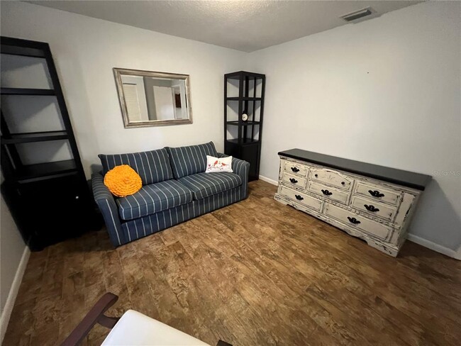 Building Photo - 36338 W Spring Lake Blvd