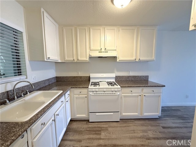 Building Photo - 1212 Gladys Ave