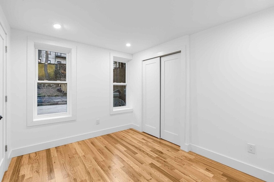 Building Photo - 1208 St Marks Ave