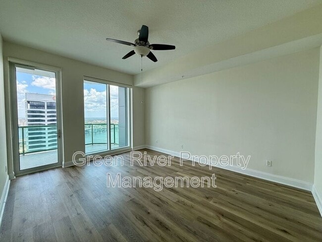Building Photo - 1431 Riverplace Blvd