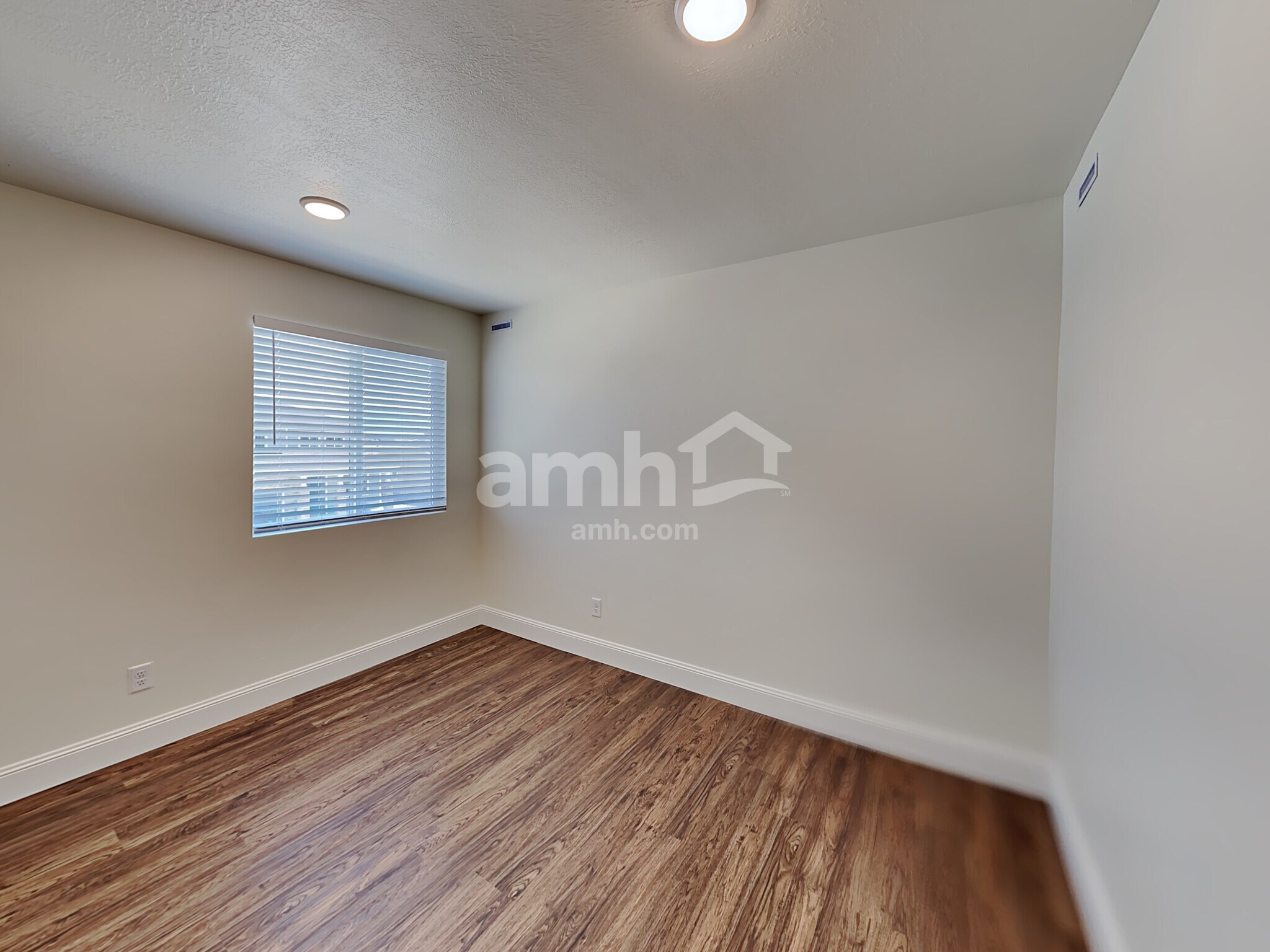 Building Photo - 2605 W 3290 S