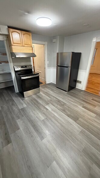 Building Photo - 22 Blake St