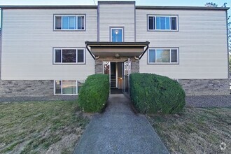 Building Photo - 2 Bedroom Apartment ~ Close to Campus ~ Ca...