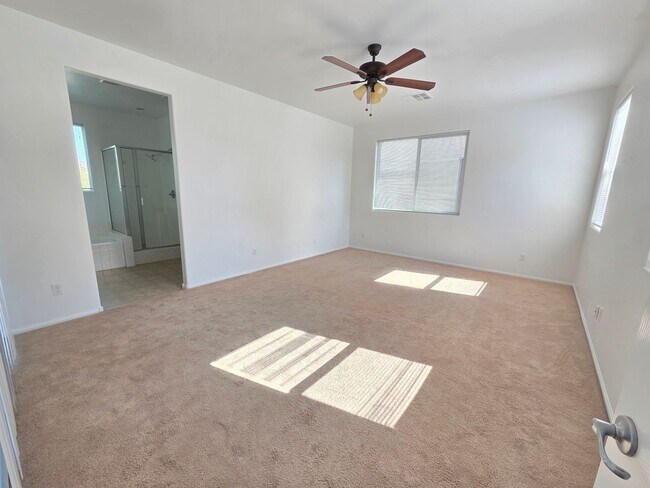 Building Photo - 2 Story 3 Bedroom House Durango and Farm