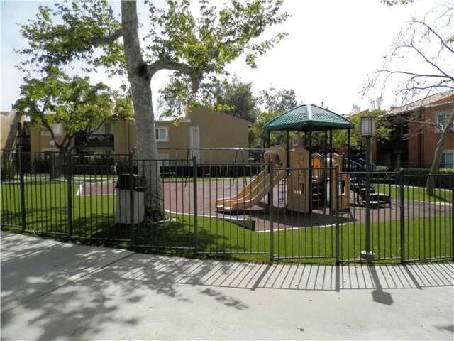 Building Photo - 17129 W Bernardo Dr