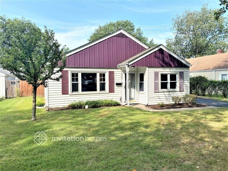 Building Photo - 9220 S 49th Ct