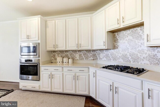 Building Photo - 24690 Capecastle Terrace