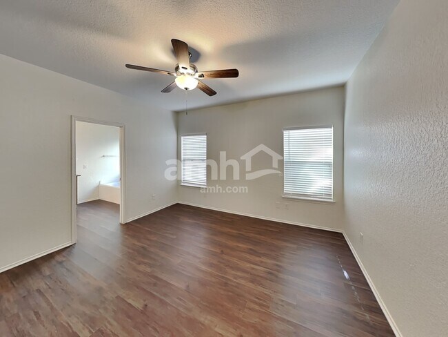 Building Photo - 412 Saddlehorn Way