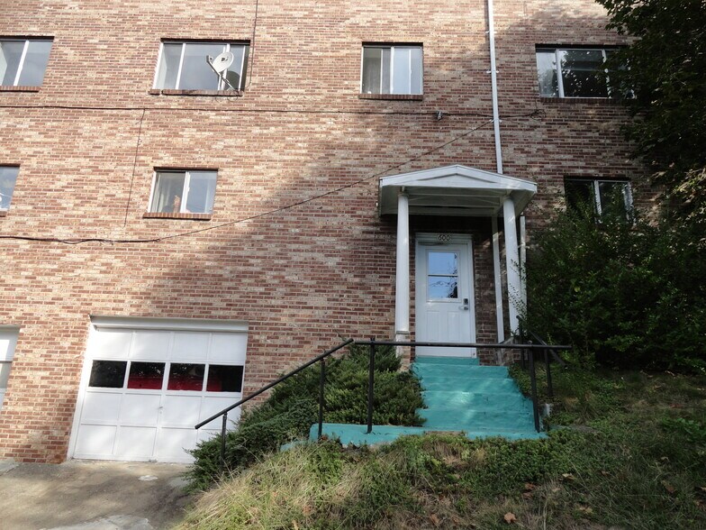 Building Photo - 600 Tingley Ave