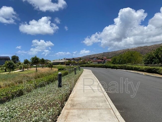 Building Photo - 7000 Hawaii Kai Dr