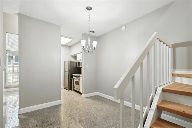 Building Photo - 6220 Bentwood Trail