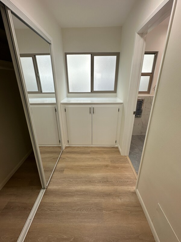 Building Photo - 1262 Granville Ave