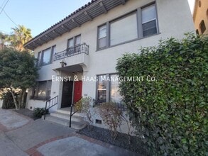 Building Photo - 1618 1/2 E. 4th St.-
