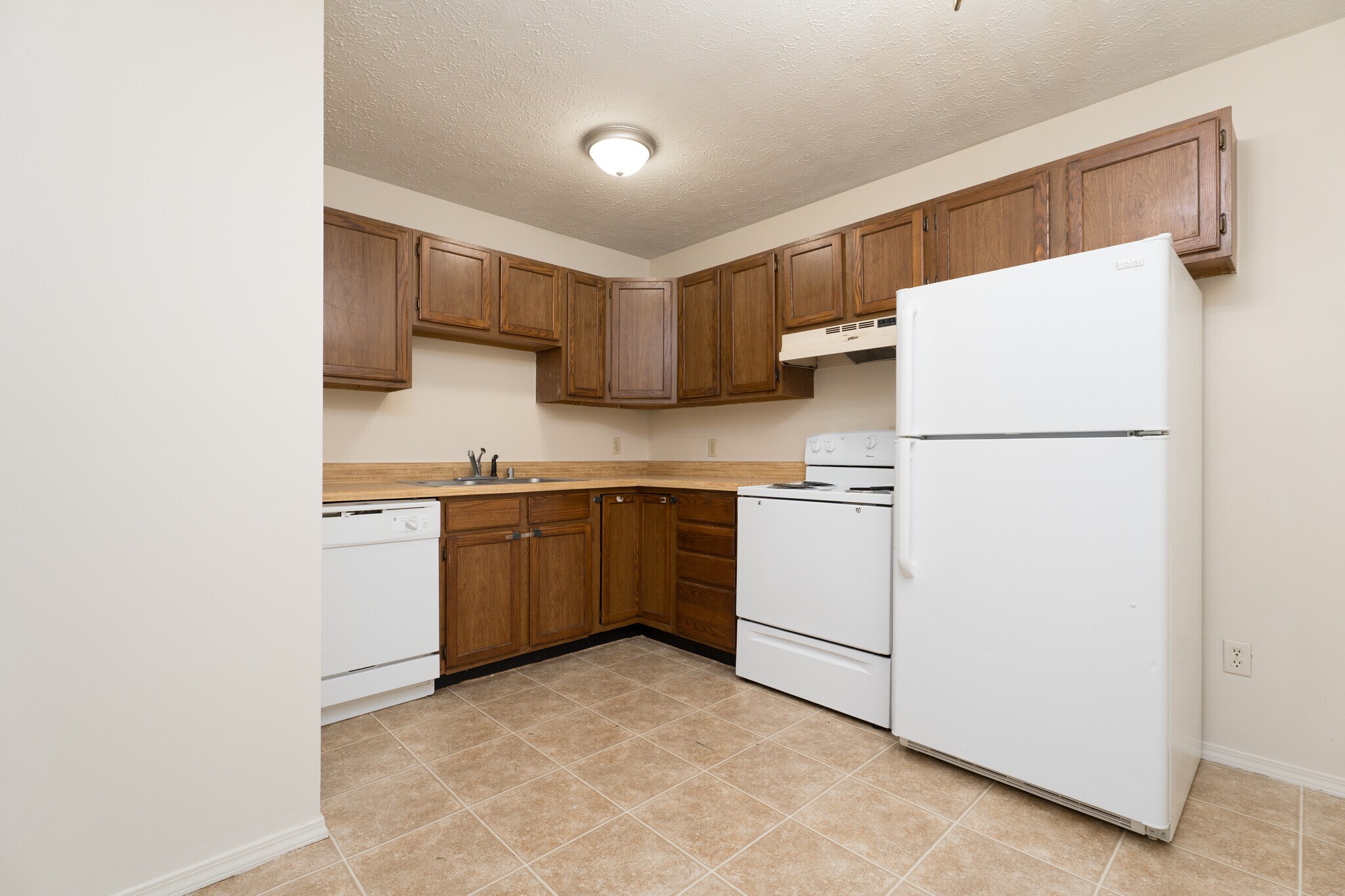 Building Photo - 4116 Benttree Dr