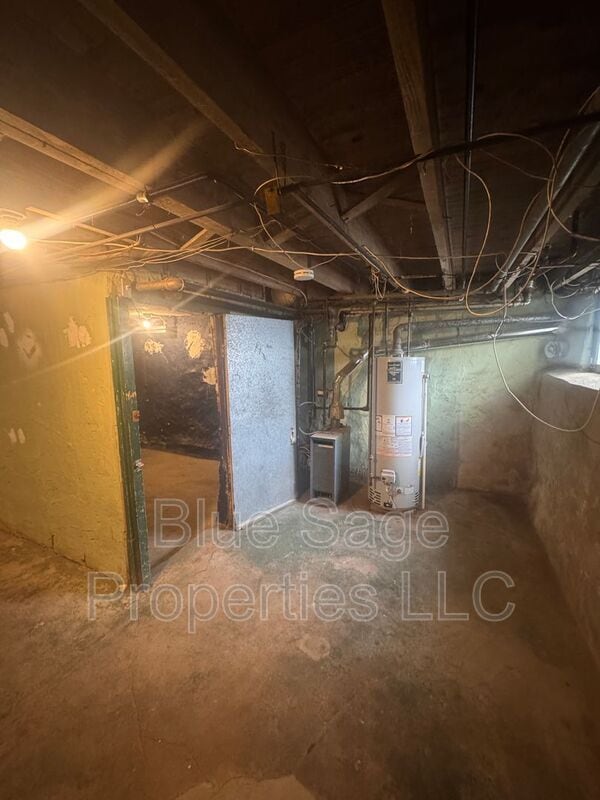 Building Photo - 7102 Emerson Ave