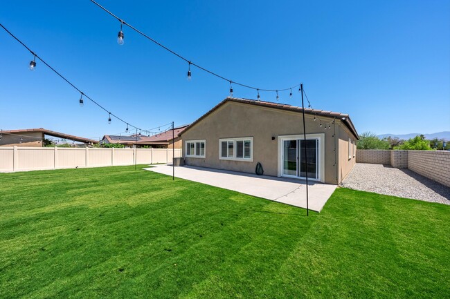 Building Photo - 83110 Raven Ln