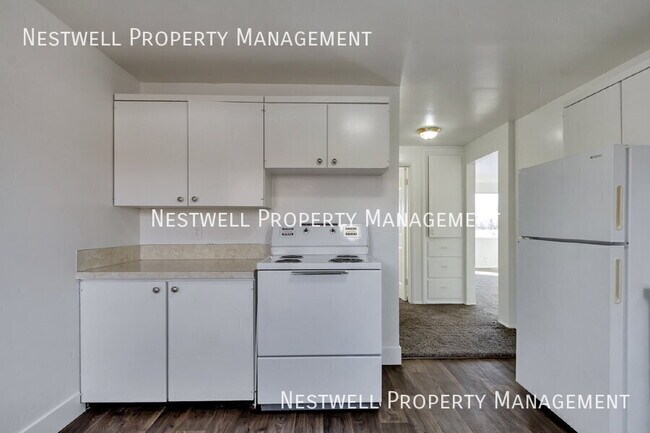 Building Photo - 2465 E 3300 S