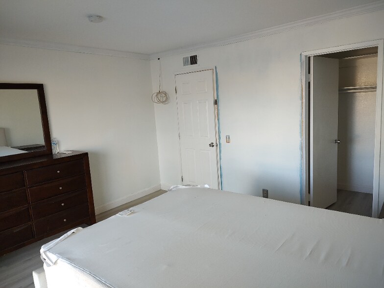 Building Photo - 25885 Trabuco Rd